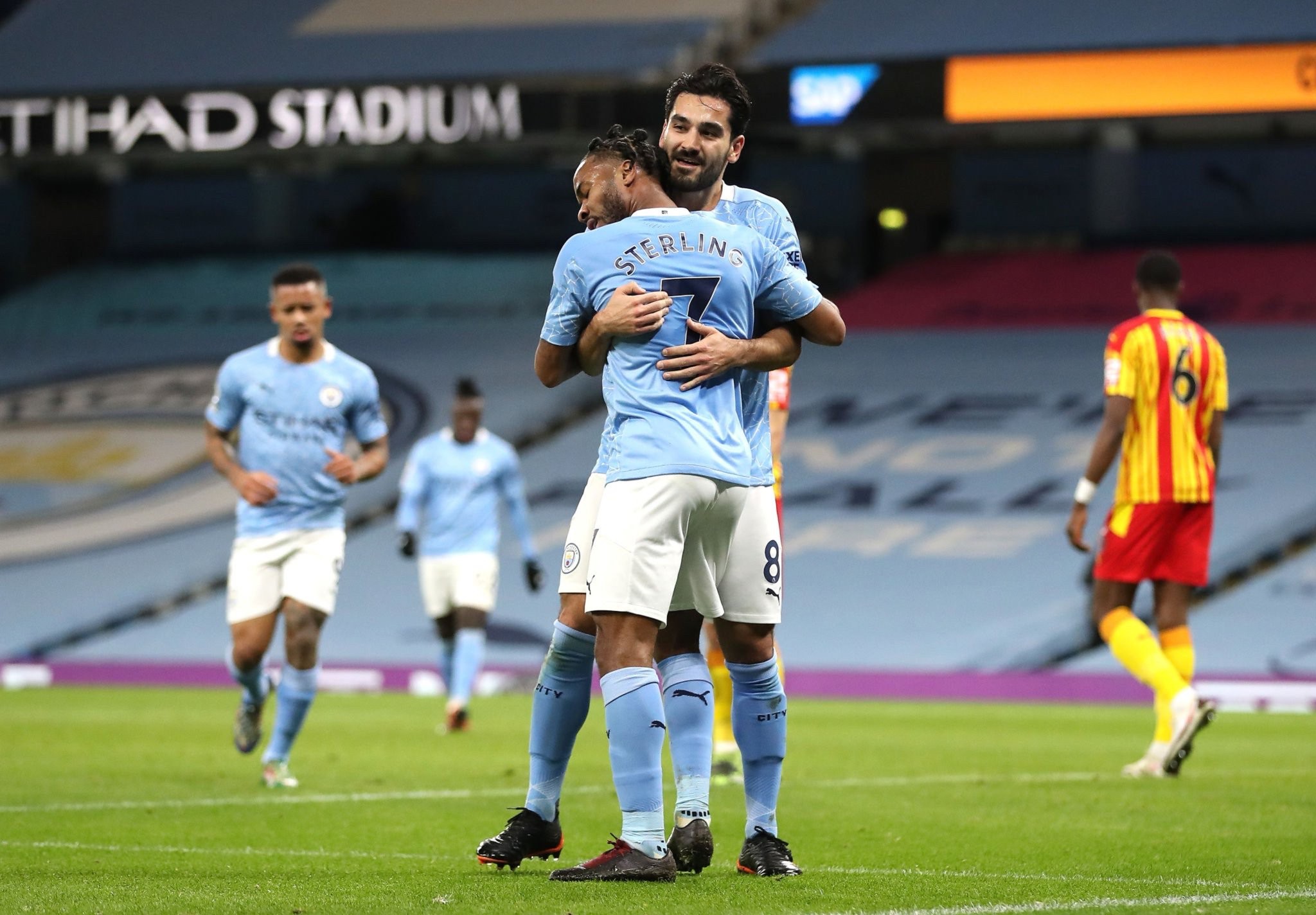 球场上的胜 球场上的胜